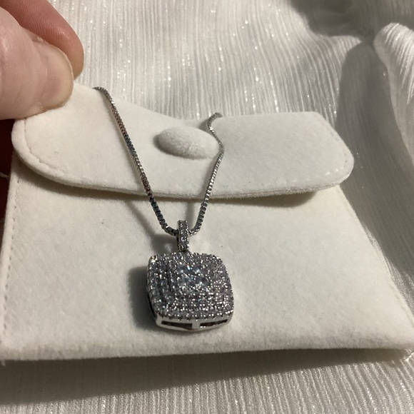 - 💎Cz Diamond Pendant Necklace - Picture 10 of 16